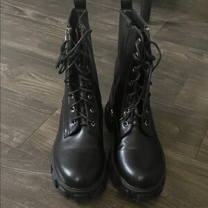 Black Lace-Up Women's Boots